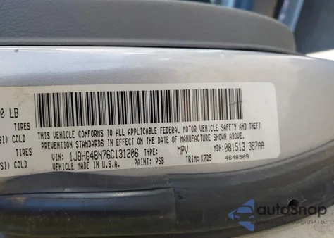 2006 Jeep Commander из США, поврежденный, VIN 1J8HG48N76C131206